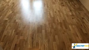 Паркетная доска на полу, 3-х полосная