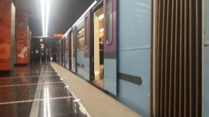 81-760А/761А Баклажан На станции Мичуринский проспект