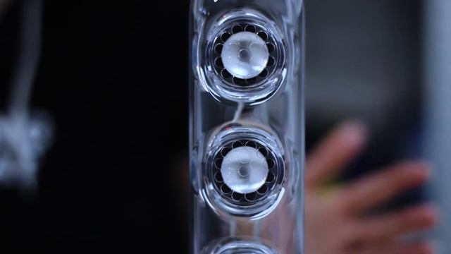 Колонки 2.1 HARMAN Kardon Soundsticks 2.1. Обзор от супермаркета электроники Top Disc. смотреть онлайн