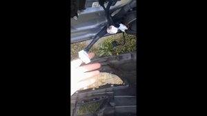 Kia Carens,Киа Каренс,ремонт кнопки открытия лючка горловины бензобака