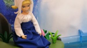 Хлоя столкнула Маринетт в реку и стала принцессой вместо неё