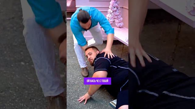 Что лежит в женской сумочке?😎