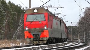 2ЭС10-014 "Гранит" с грузовым поездом