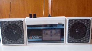 Необычные игрушки из СССР. Магнитофон Лота стерео и мини проигрыватель Электроника