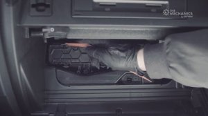 Jak wymienić filtr kabinowy? – Volkswagen Passat B8 – The Mechanics by FILTRON