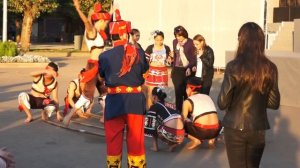 Китай Фестиваль - Хайнань 9 Танец с бамбуком интерактив