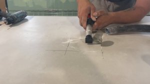 Сложные выпилы в керамограните.