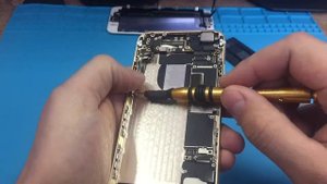 Замена Шлейфа (Кнопки громкости, переключатель вибро) iPhone 6