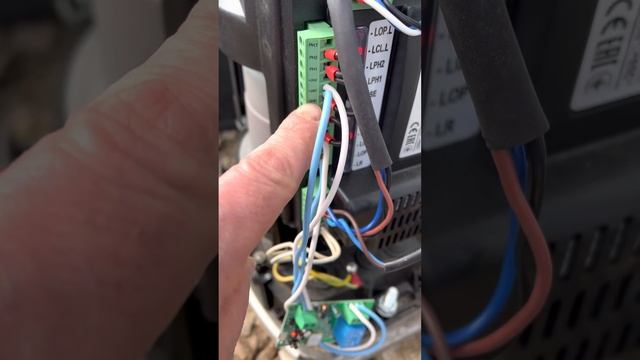 Автоматизация через WI-FI реле DC 7-32V Pro откатных ворот с автоматикой ALUTECH