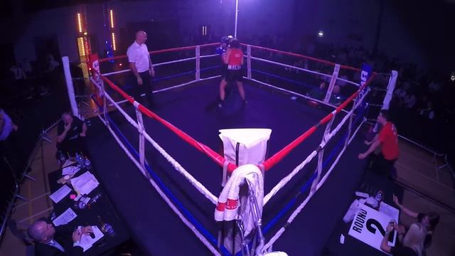Ultra White Collar Boxing | Romford | Kasey 'Killa' Smith VS Binks смотреть онлайн