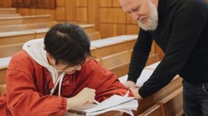 Татьяна Комарницкая (12+) "Притча о двух опоздавших студентах" притча