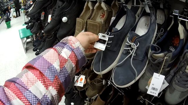 Финский магазин- обувь и отдел с дисками. Finnish supermarket. Prices for shoes and disks. смотреть онлайн