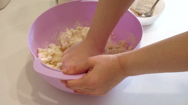 Сырники классические за 10 минут / Cheesecakes classic in 10 minutes смотреть онлайн