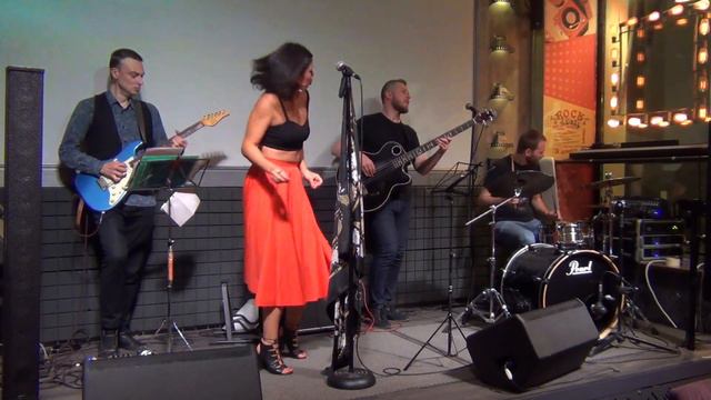 Карина Милицина "You Know I'm No Good" Live смотреть онлайн