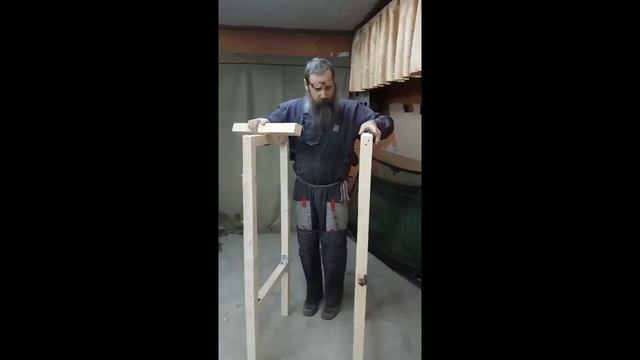 Деревянная коптильня холодного и горячего копчения.