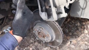 замена тормозных колодок