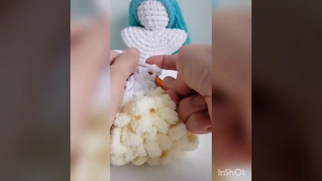 Ангел из трикотажной пряжи.