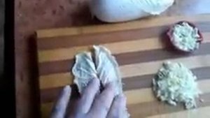 Чем Кормить Канарейку? Салат для Канареек! Разведение