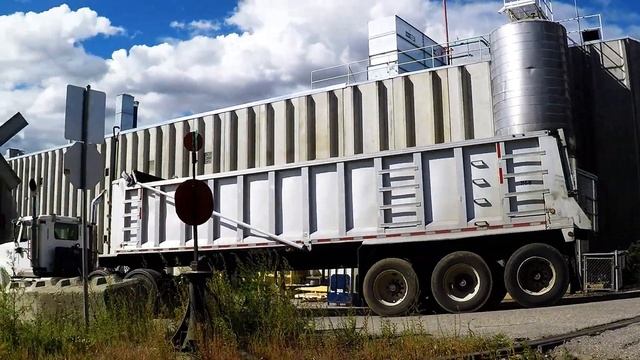 BIG RIGS SPOTTED / WESTERN STAR 49X / KENWORTH W990 / VOLVO VRN / PETERBILTS / BIG RIGS #47 смотреть онлайн