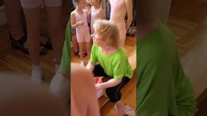 Гимнастика для стоп и пальцев с помощью резинки