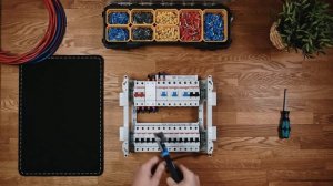 Электрощит.  Практика аккуратной сборки.  Простые инструменты