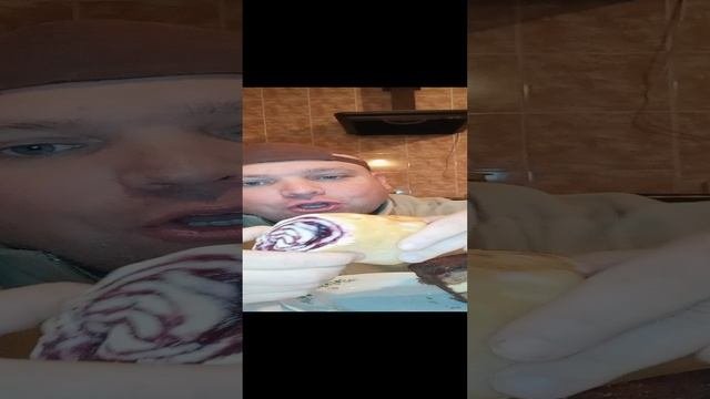 ОБЖОР шахматный пирог/кушаю десерты на камеру
