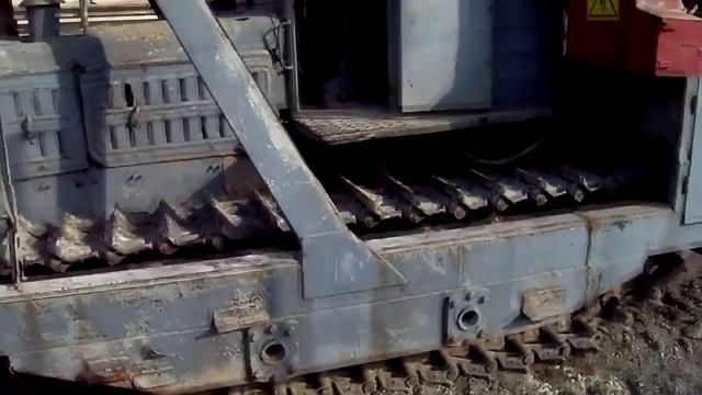 Трактор Т-180 БАЗ. Уникальная буровая машина. Агрегат ВВПС-32/19. Последний в своем роде.