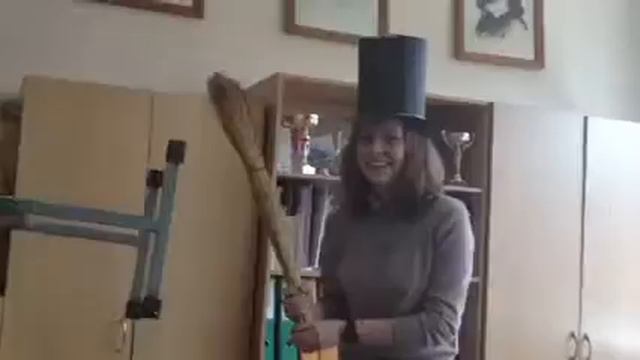 Девчонкам стало скучно на математике смотреть онлайн