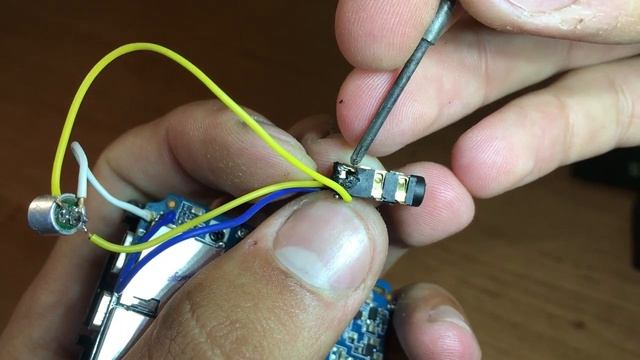 Eken H9R. Как подключить внешний микрофон петличку смотреть онлайн