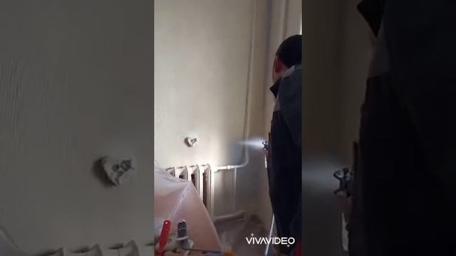 покраска обоев в квартире