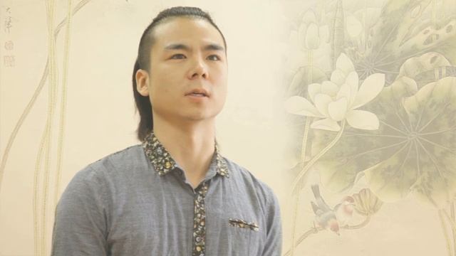 Гу Жунгуан читает "Думы тихой ночью" Ли Бо смотреть онлайн