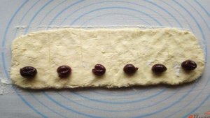 Ленивые вареники с творогом и вишней