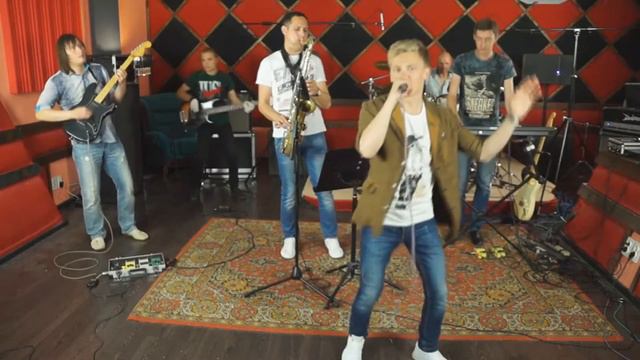 ВИА Рояль в кустах - залог отличного настроения на вашем празднике! смотреть онлайн