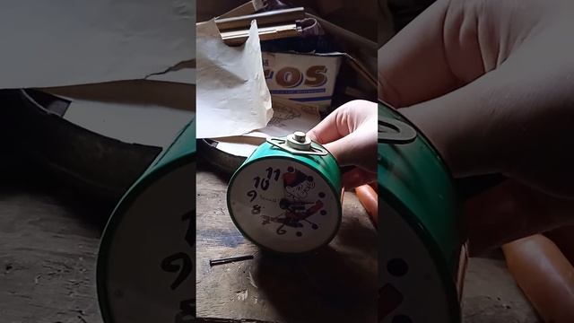 Советский будильник. смотреть онлайн