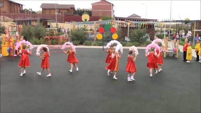 Флешмоб "Страна моя, Россия, ты круглый год красива!" ГБОУ ОЦ "Античный" г. Севастополь смотреть онлайн