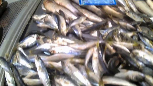 Анапа ЦЕНЫ НА РЫБУ на продуктовом рынке - ЦЕНТРАЛЬНЫЙ находится улица Красноармейская 13а