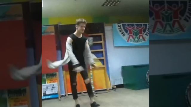 Данила! С днем рождения! Твои Янтарики. смотреть онлайн