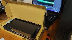 Роутер MikroTik RB5009UG+S+IN и Роутер MikroTik L009UiGS-2HaxD-IN