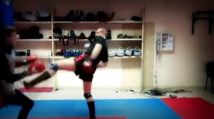 Грамотная работа ногами в тайском боксе муай тай Competent work feet in Muay