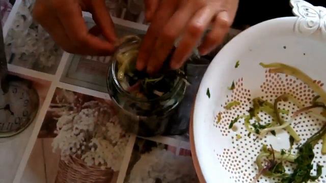 Ինչպե՞ս դնել ղմին (մանդակ)թթու եվ ինչպե՞ս տապակել այն/ Мандак маринованный смотреть онлайн