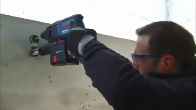 Компактный перфоратор Bosch GBH2-23REA Professional смотреть онлайн