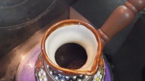 Как приготовить кофе в глиняной турке