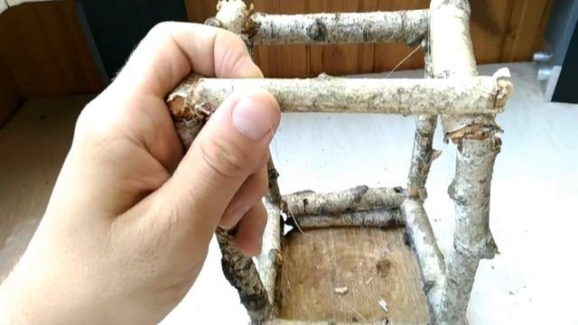 ★Хендмейд-подсвечник из веточек березы склеенных горячим клеевым пистолетом.
