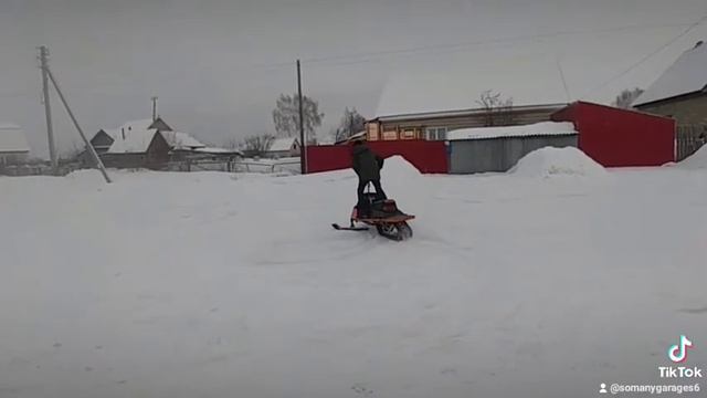 Самодельный снегоход крутит пятоки смотреть онлайн