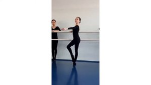 Танцы , балет. урок классического танца