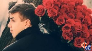 - Эй, вам плохо? Вставайте, замёрзнете. – Он ЛЕЖАЛ в СНЕГУ за скамейкой и СТОНАЛ…