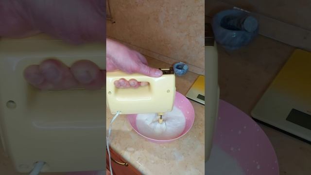 Тот самый ПЛОМБИР из детства! из сливок и сгущенки за 5 минут #shorts