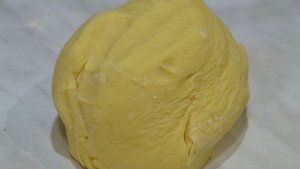 Пирог с грушами и сливами