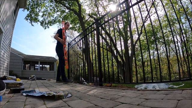 Забор своими руками.Как быстро собрать секционый забор. смотреть онлайн