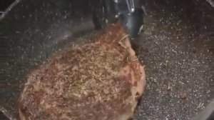 в Болгарии посуда с каменным покритием Stoneline